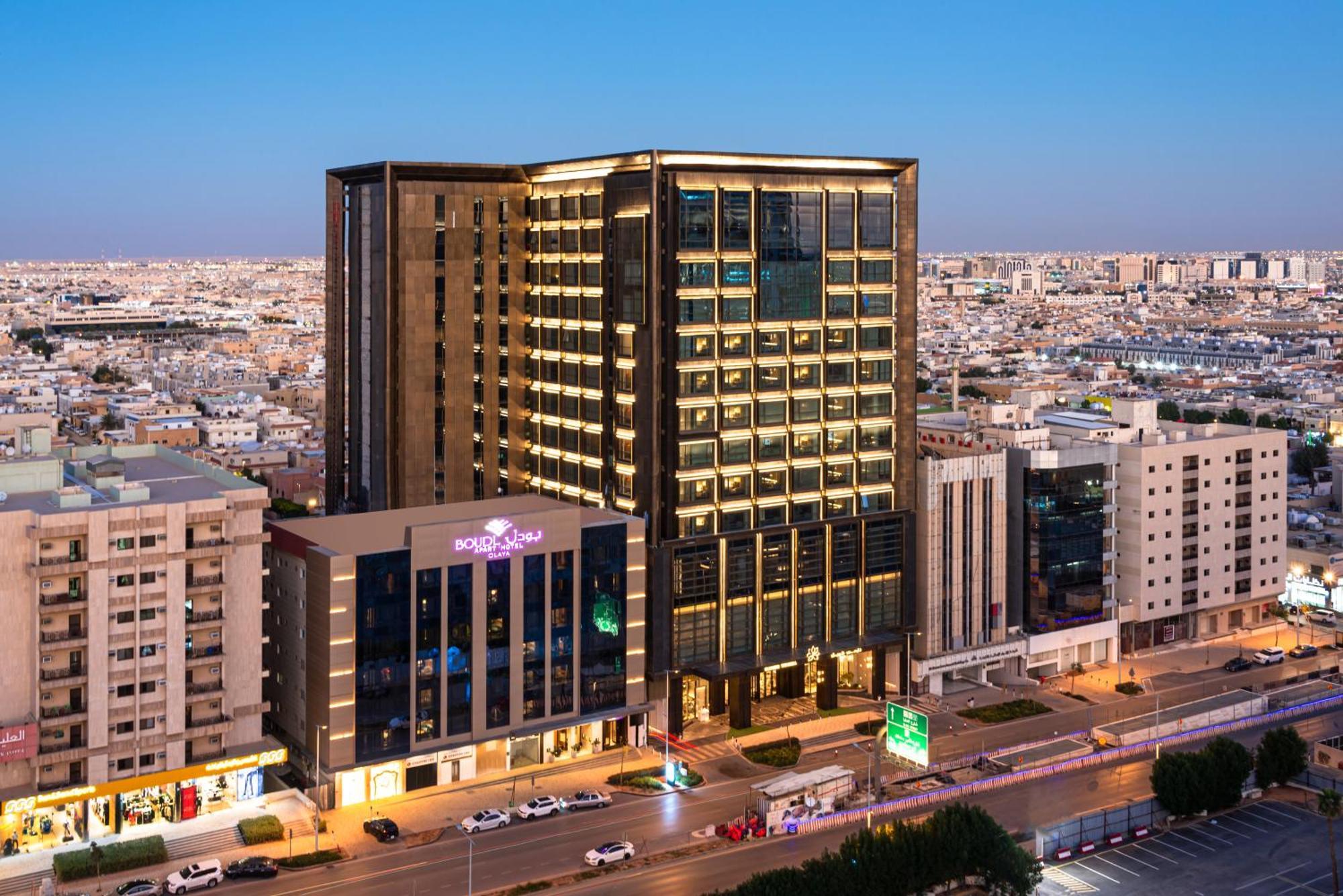 ריאד Narcissus The Royal Hotel מראה חיצוני תמונה The hotel at night